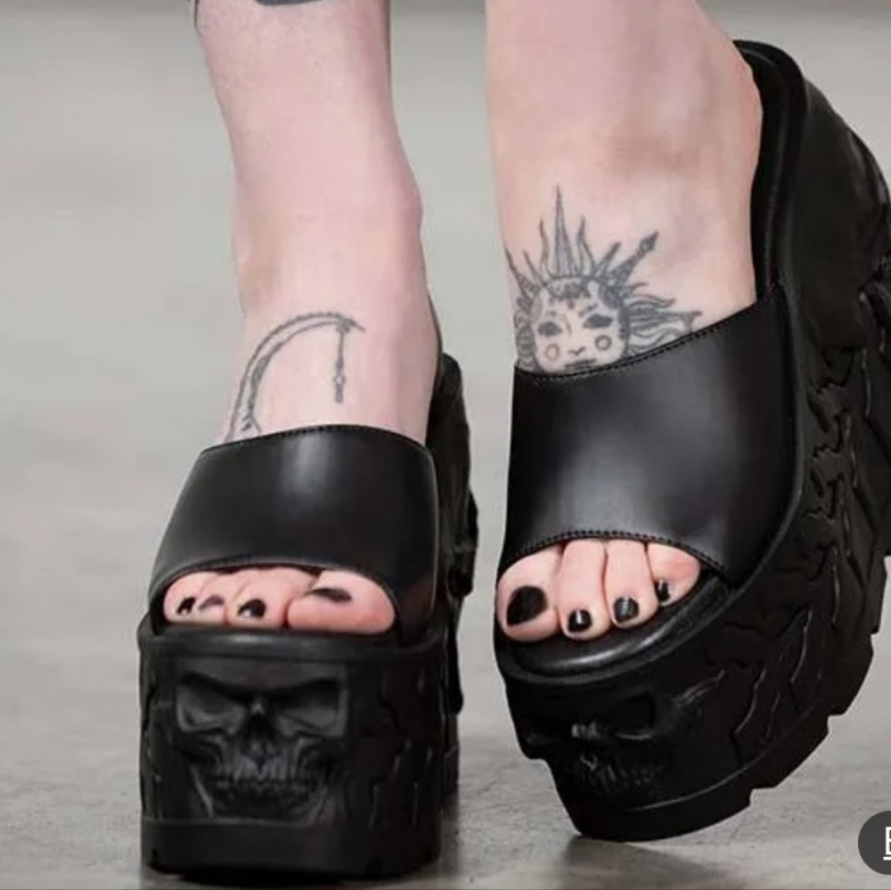 Killstar Black Skull Platform Sliders - Picture 2 of 11